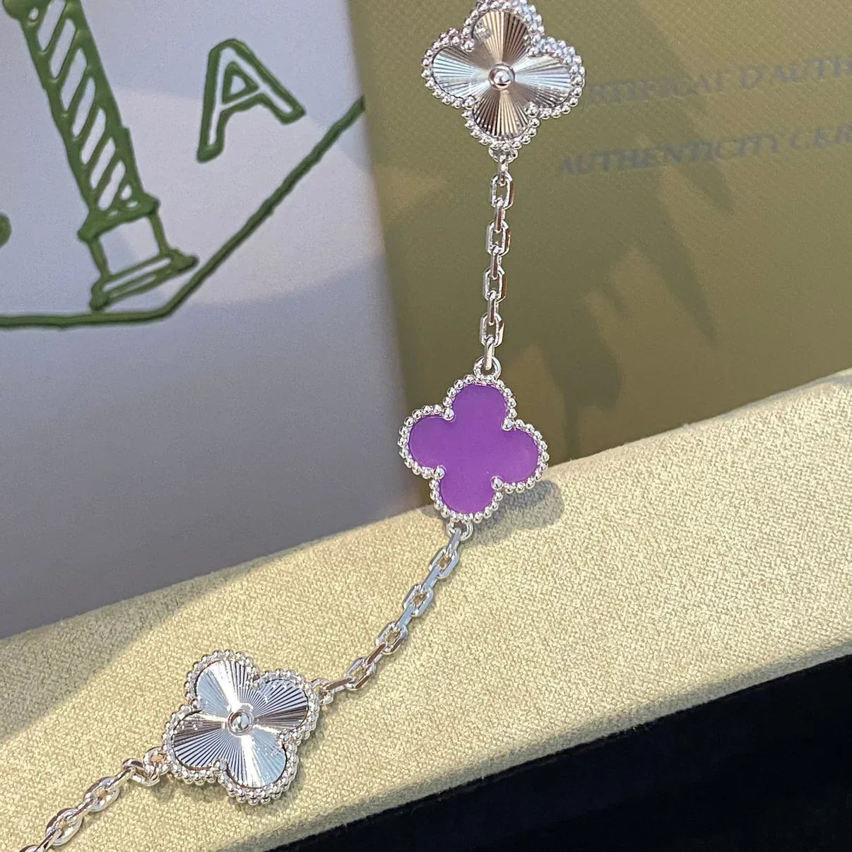 [Twinkle jewelry]New  CLOVER 5 MOTIF VIOLET BRACELET COLLECTION