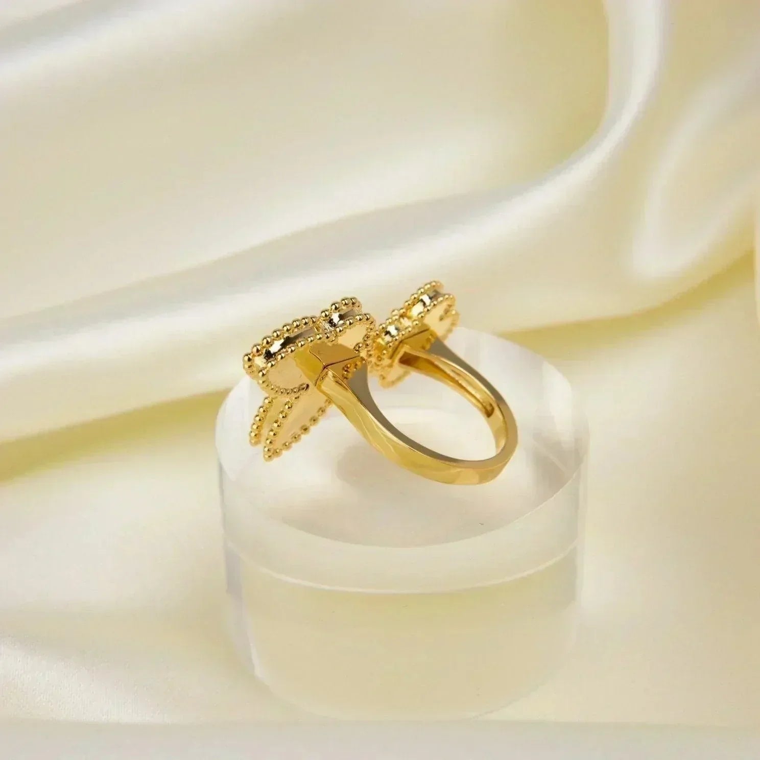 ¡®Twinkle jewelry¡¯LUCKY BETWEEN THE FINGER RING