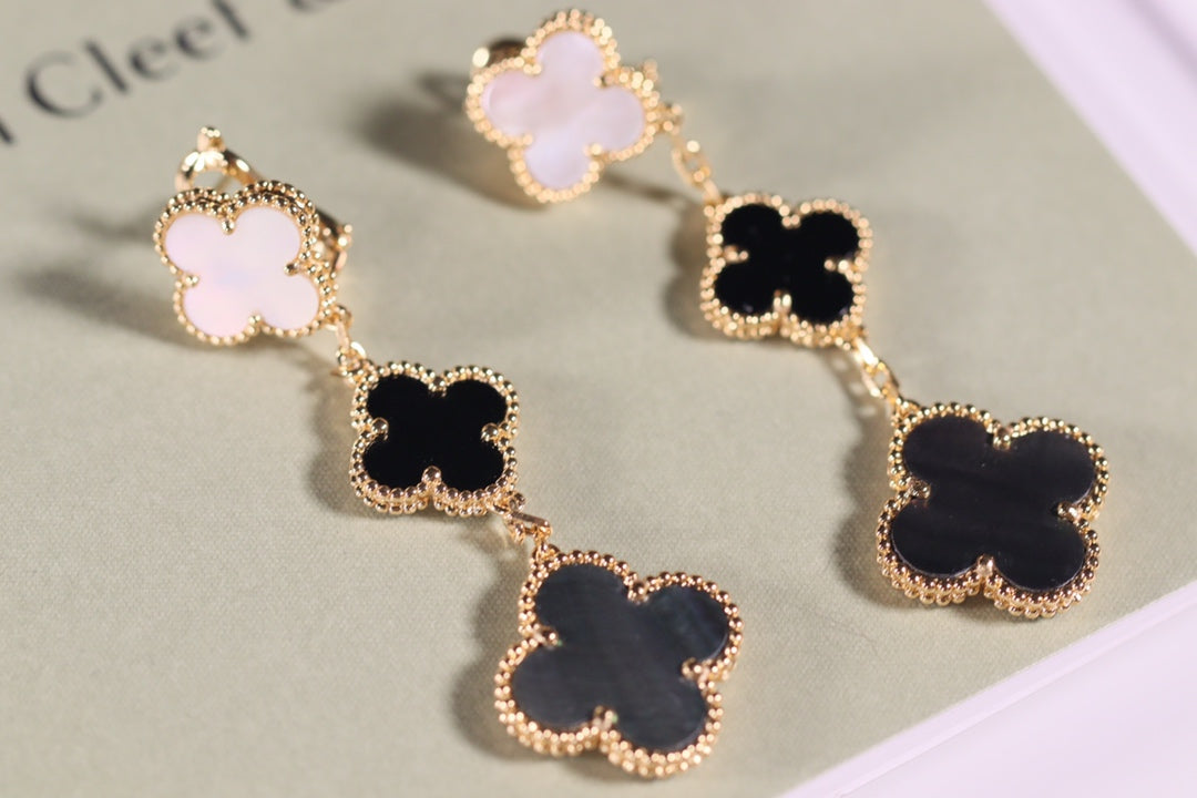 ¡®Twinkle jewelry¡¯CLOVER EARRINGS GOLD ONYX MOP 3 MOTIF