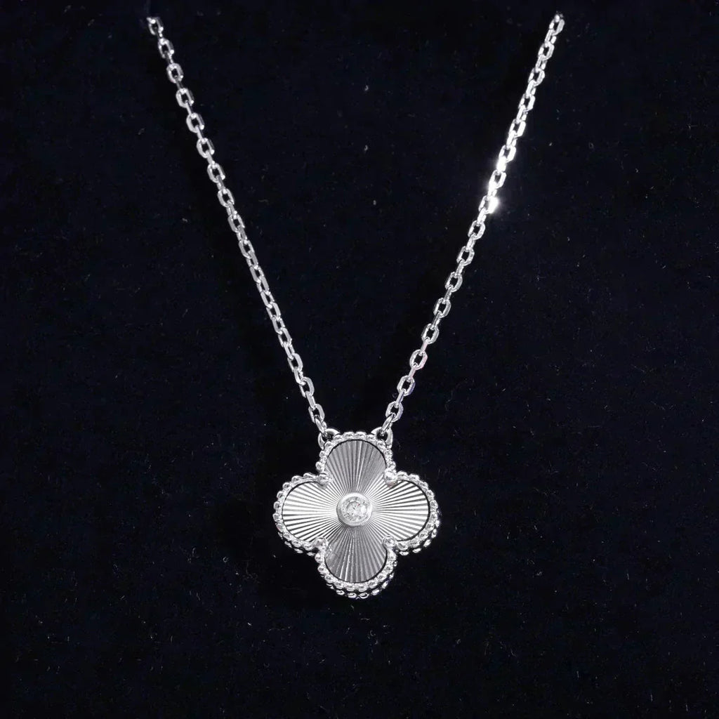 ¡®Twinkle jewelry¡¯CLOVER  15MM DIAMOND LASER NECKLACE SILVER