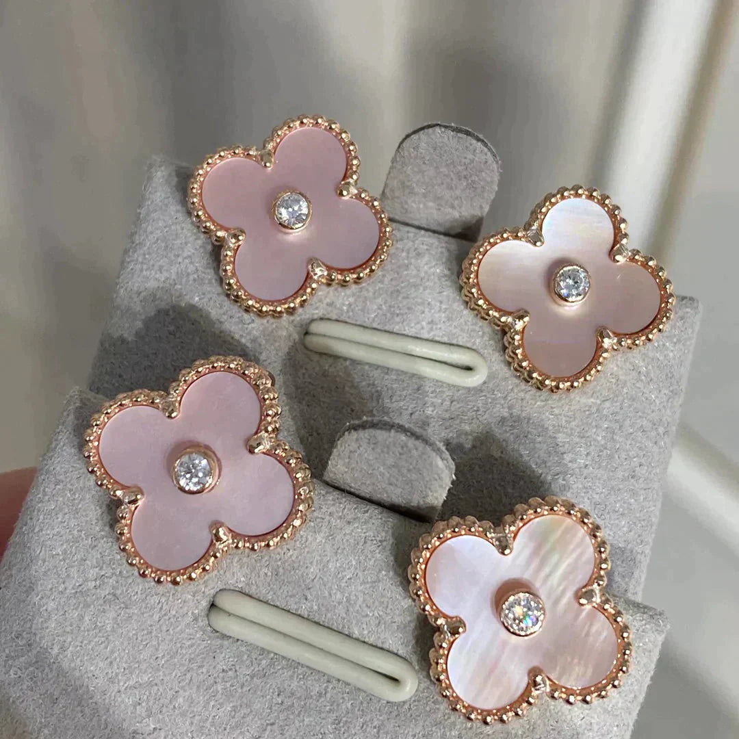 ¡®Twinkle jewelry¡¯CLOVER MEDIUM 1 MOTIFS  PINK MOP DIAMOND EARRINGS