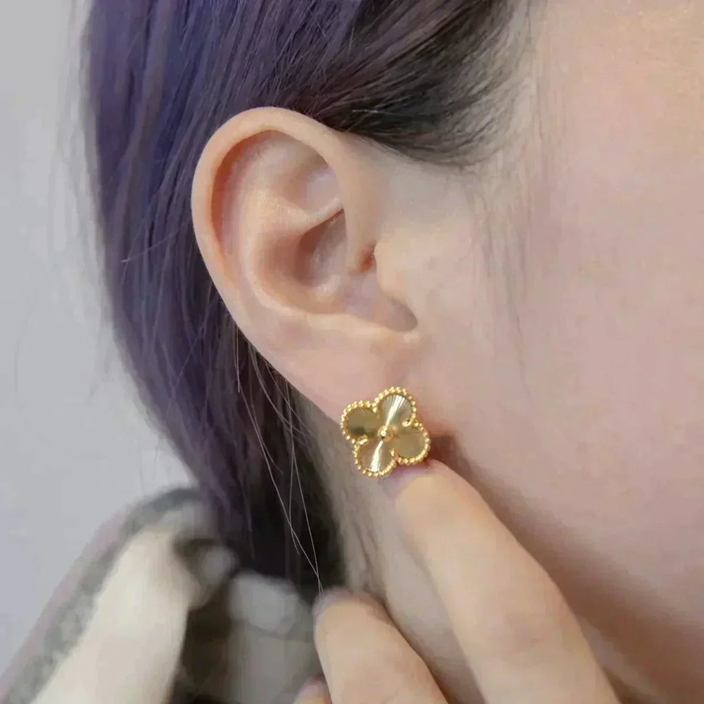 ¡®Twinkle jewelry¡¯CLOVER MEDIUM 1 MOTIFS LASER EARRINGS