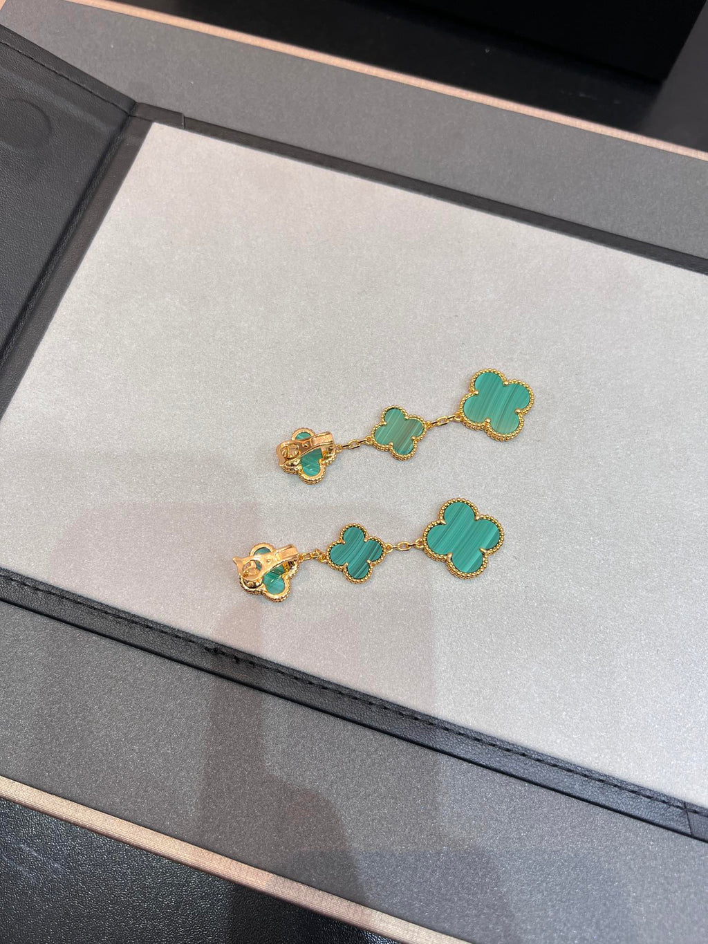 ¡®Twinkle jewelry¡¯CLOVER MALACHITE 3 MOTIFS GOLD