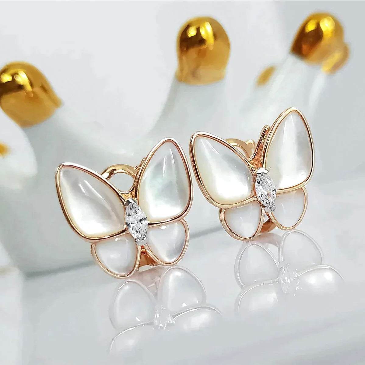 ¡®Twinkle jewelry¡¯BUTTERFLY MOP DIAMOND EARRINGS