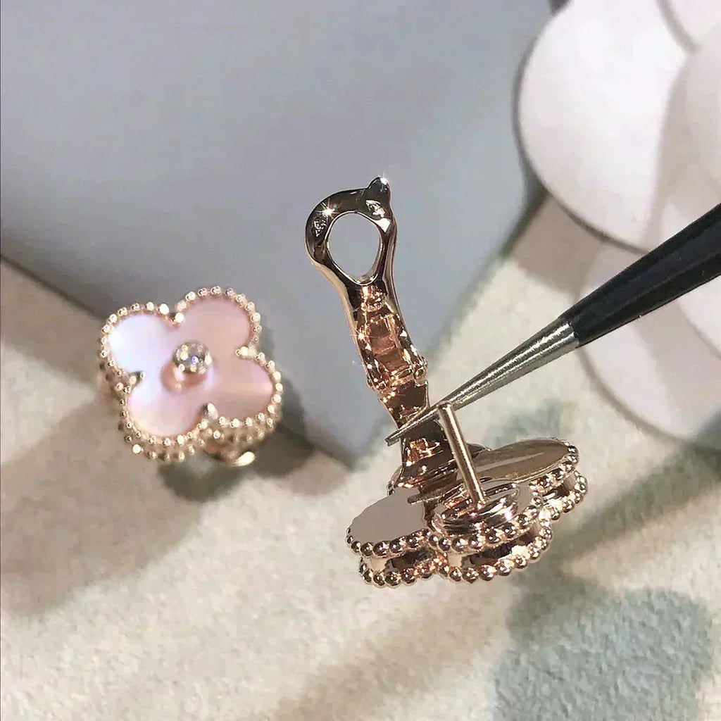 ¡®Twinkle jewelry¡¯CLOVER MEDIUM 1 MOTIFS  PINK MOP DIAMOND EARRINGS