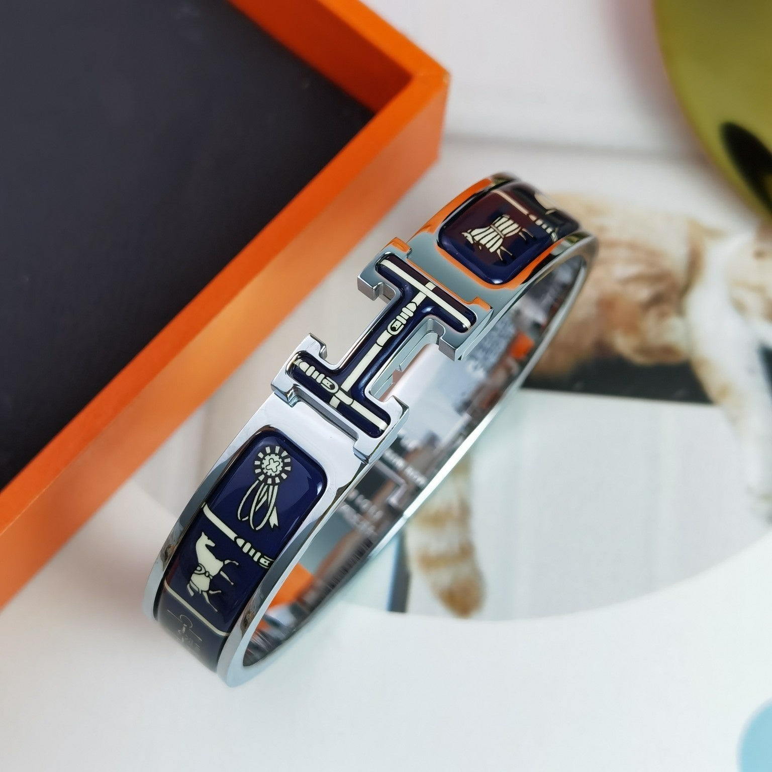 ¡®Twinkle jewelry¡¯H COUVERTURES DARK BLUE BRACELET