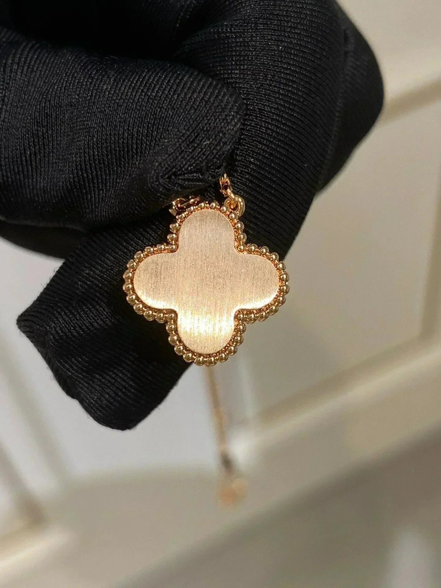 ¡®Twinkle jewelry¡¯CLOVER 15MM DIAMOND RHODONITE NECKLACE