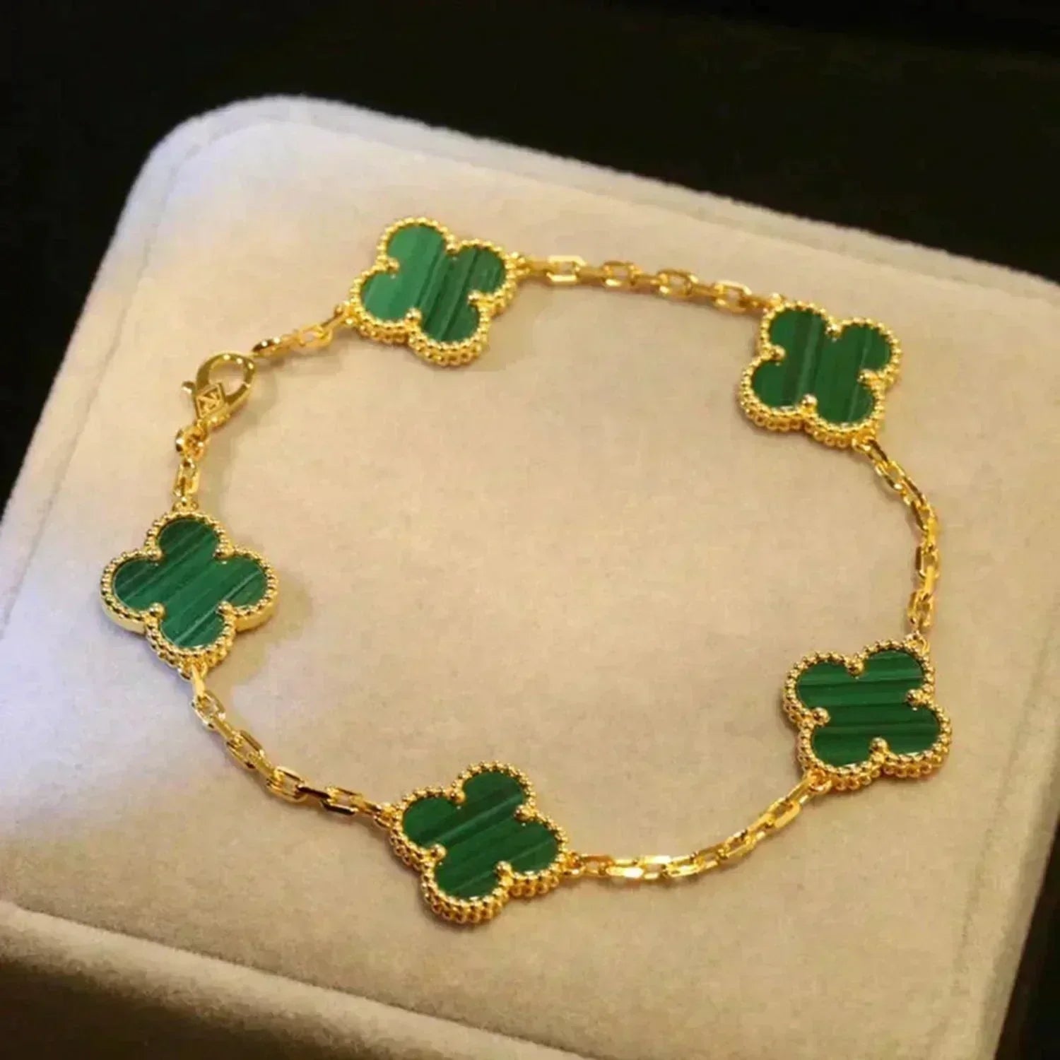 [Twinkle jewelry]New  CLOVER 5 MOTIF MALACHITE BRACELET COLLECTION