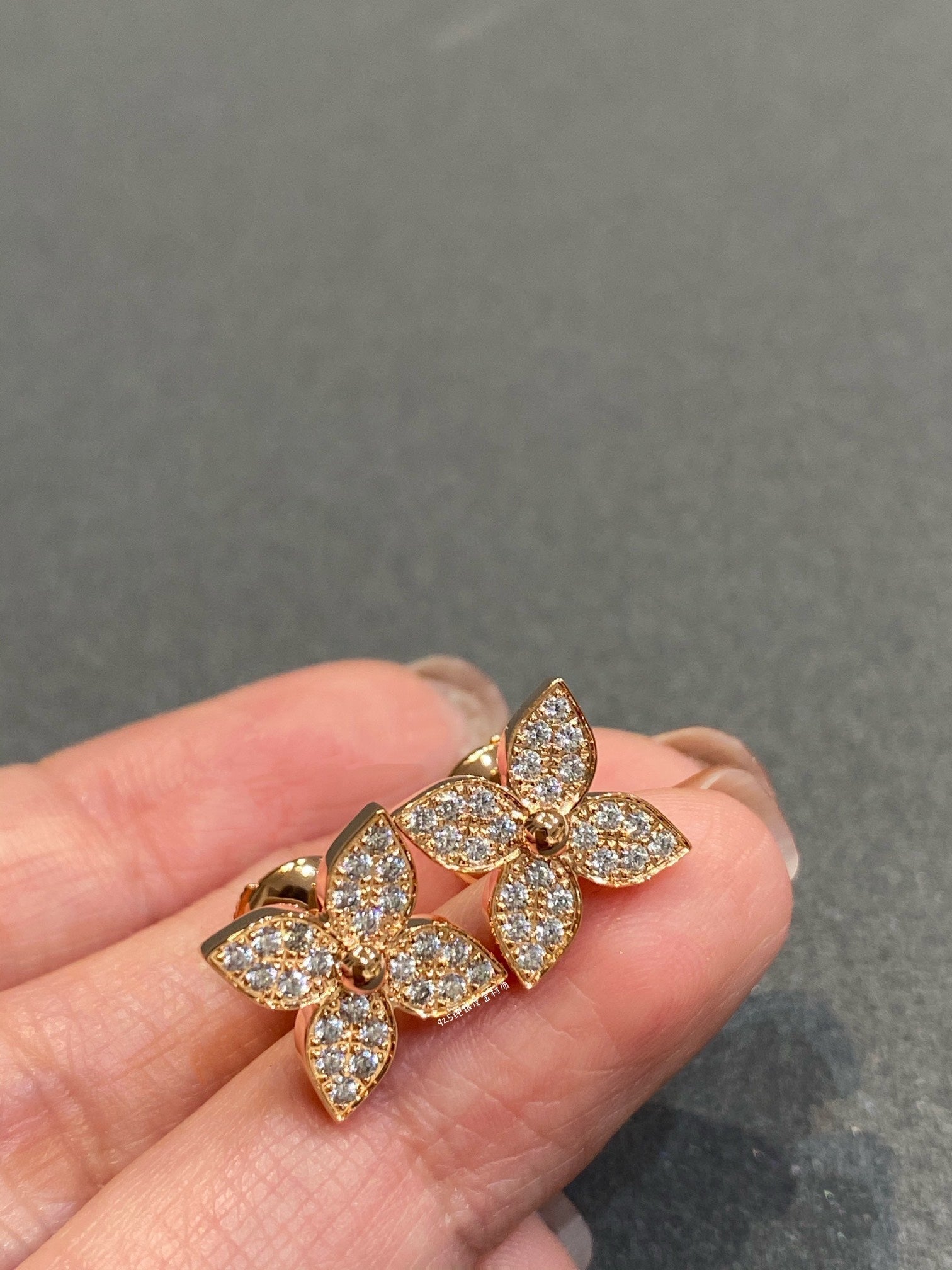 ¡®Twinkle jewelry¡¯STAR DIAMOND EARRINGS