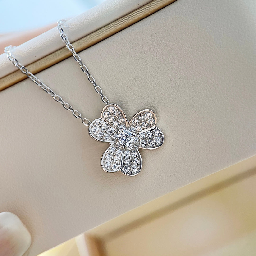 ¡®Twinkle jewelry¡¯CLOVER DIAMOND NECKLACE SILVER