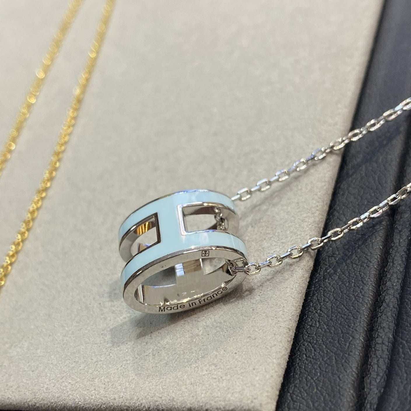 ¡®Twinkle jewelry¡¯POP H LIGHT BLUE NECKLACE