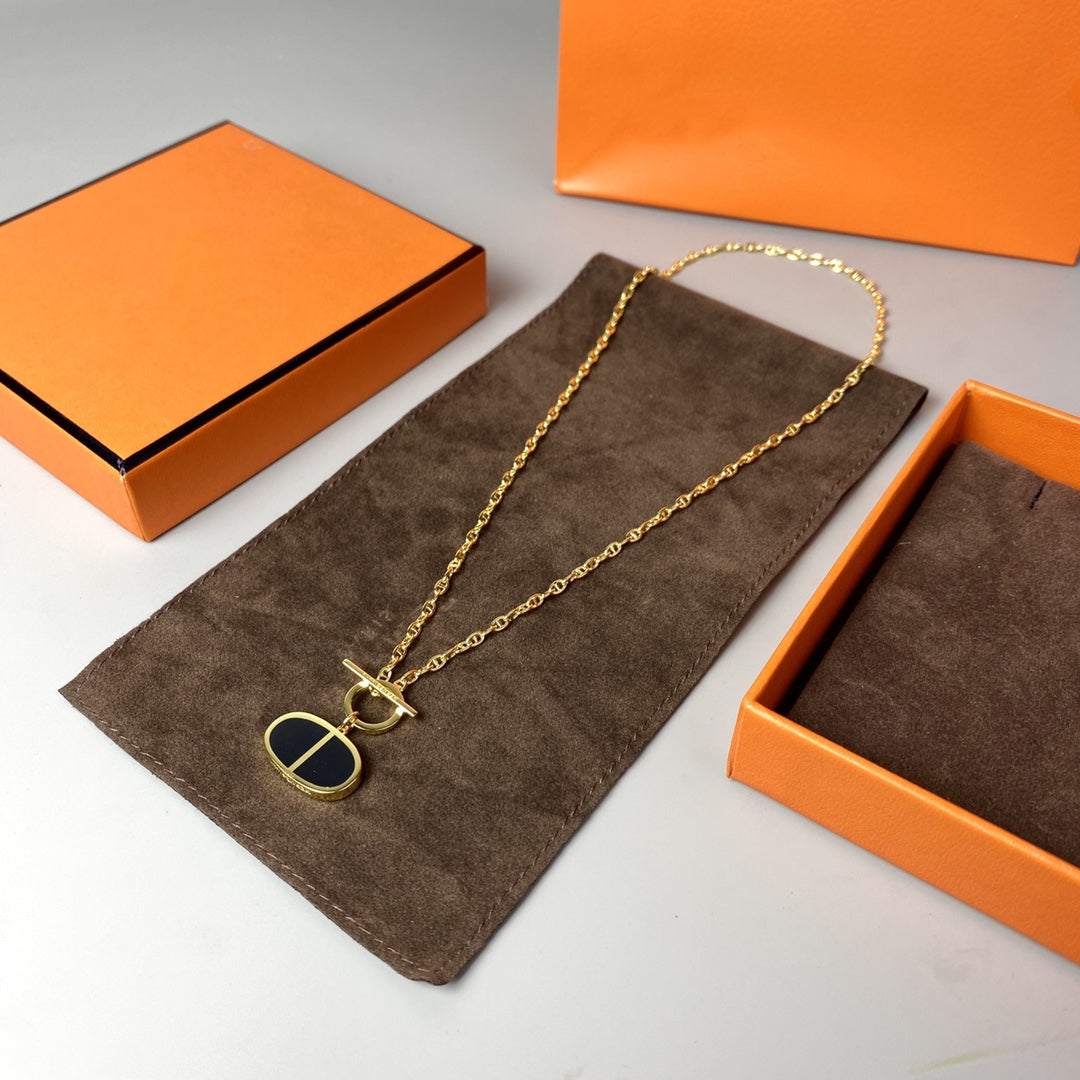 ¡®Twinkle jewelry¡¯CHAINE VERSO BLACK CERAMIC NECKLACE