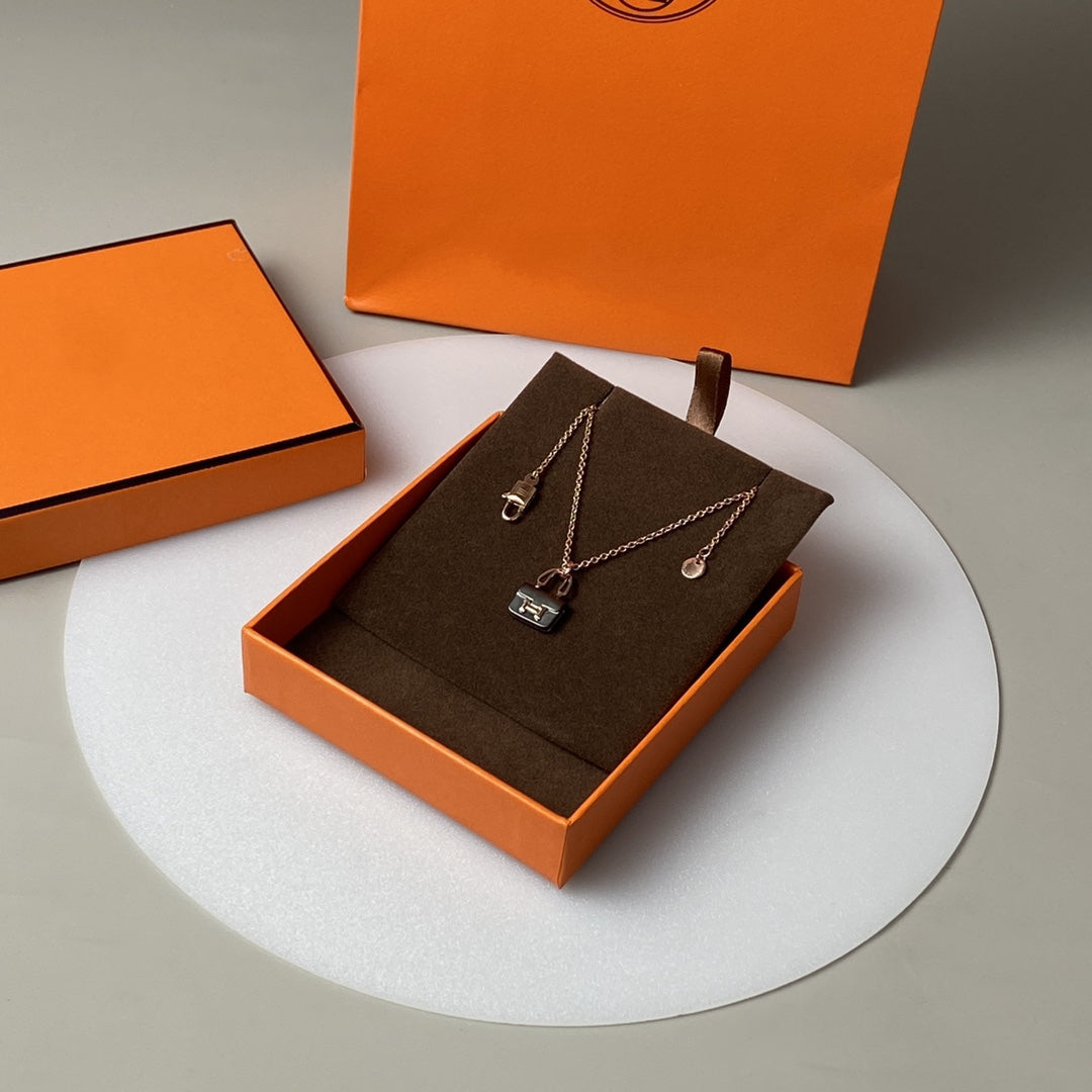 ¡®Twinkle jewelry¡¯CONSTANCE BLACK PEDANT PINK GOLD NECKLACE