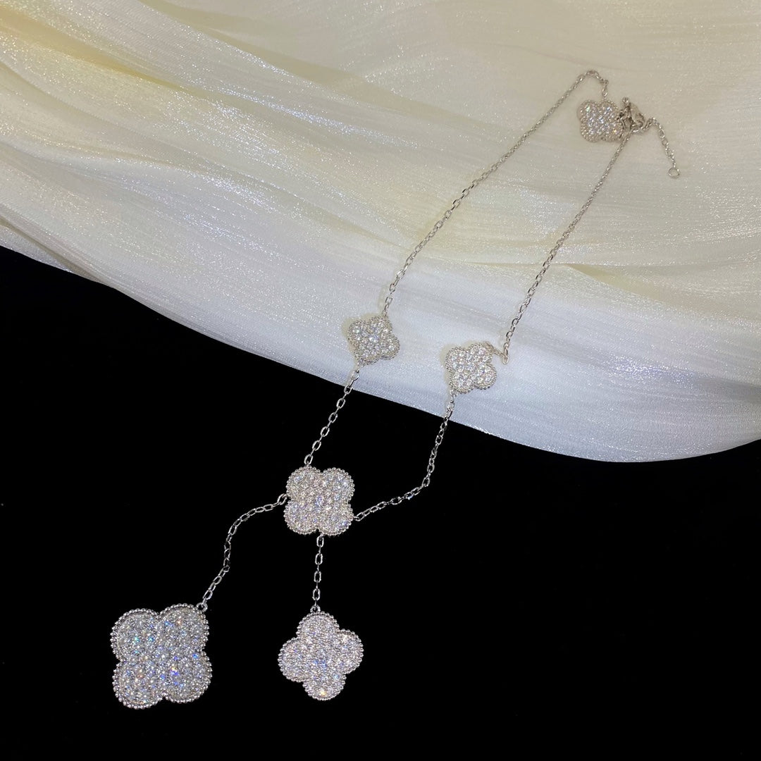 ¡®Twinkle jewelry¡¯CLOVER 5 MOTIFS SILVER DIAMONDS NECKLACE