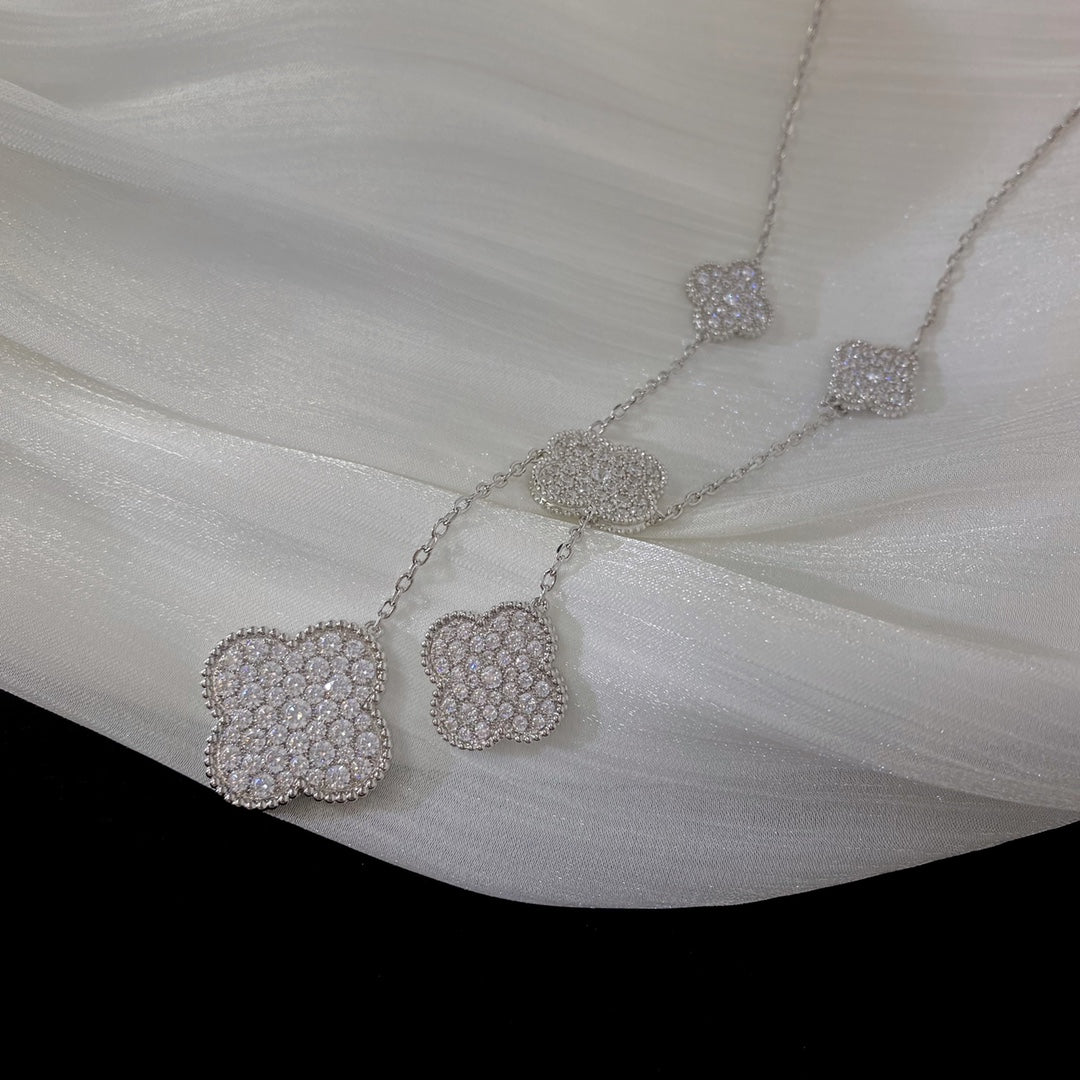 ¡®Twinkle jewelry¡¯CLOVER 5 MOTIFS SILVER DIAMONDS NECKLACE