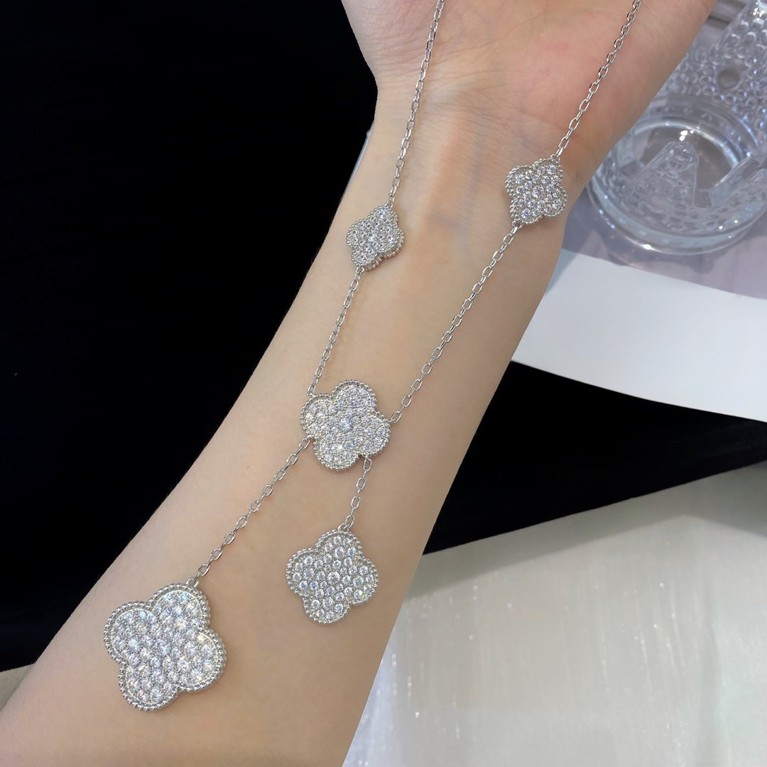 ¡®Twinkle jewelry¡¯CLOVER 5 MOTIFS SILVER DIAMONDS NECKLACE