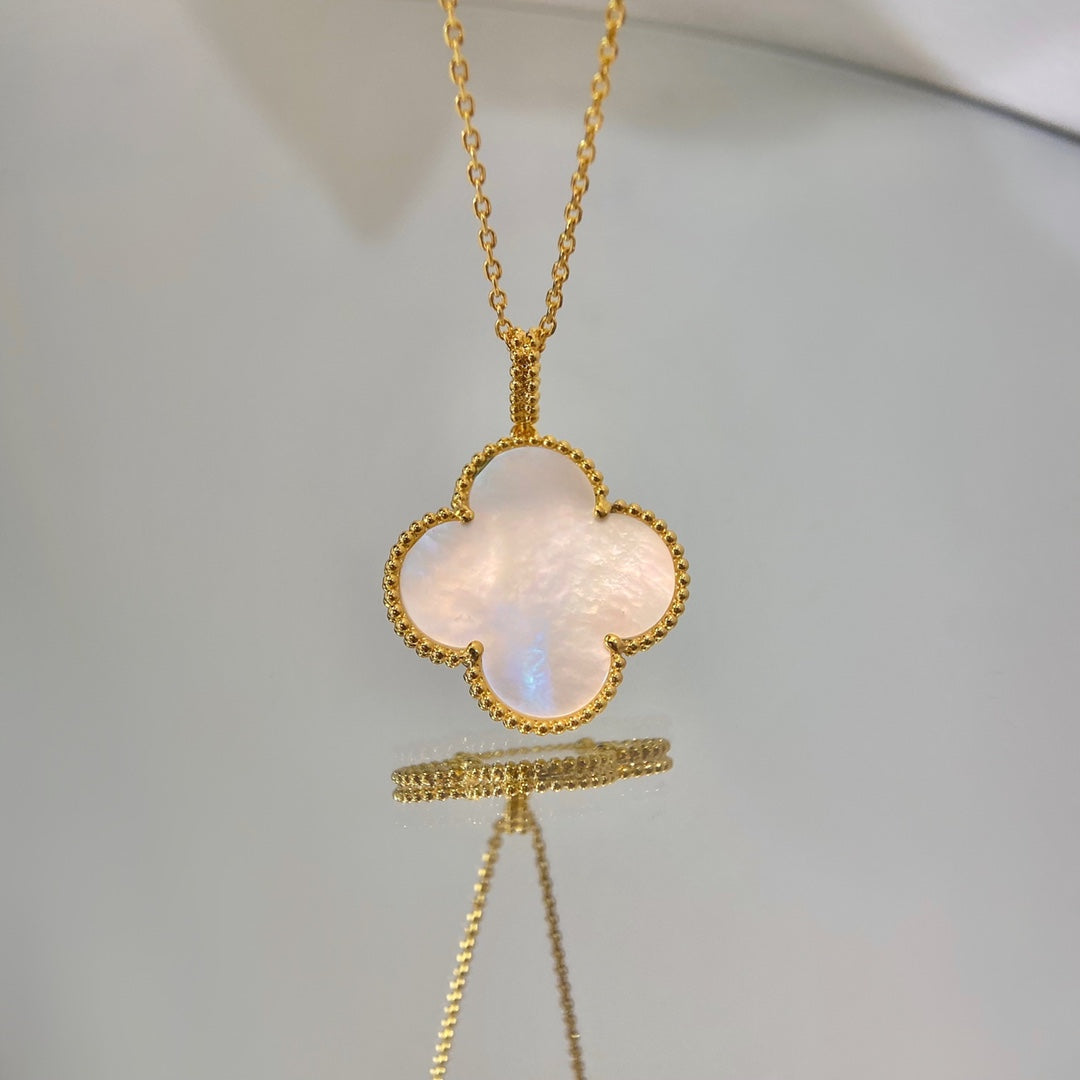 ¡®Twinkle jewelry¡¯CLOVER 25MM MOP LARGE PENDANT NECKLACE