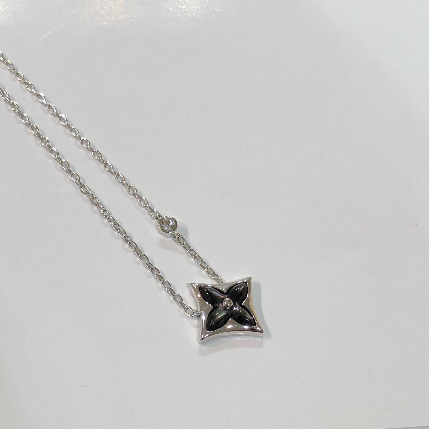 ¡®Twinkle jewelry¡¯STAR BLACK MOP NECKLACE