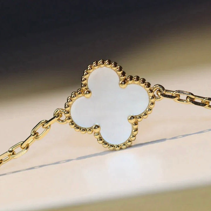 ¡®Twinkle jewelry¡¯CLOVER 20 MOTIFS WHITE MOP NECKLACE