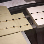¡®Twinkle jewelry¡¯CLOVER 20 MOTIFS ONYX NECKLACE