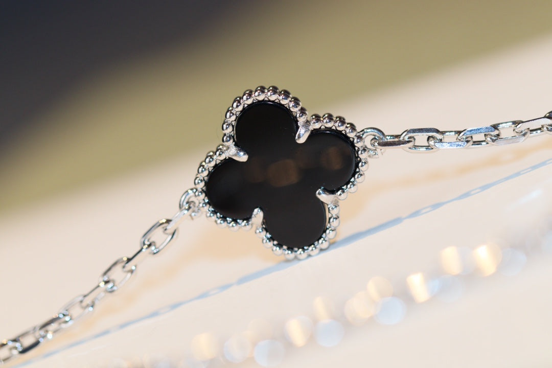 ¡®Twinkle jewelry¡¯CLOVER 20 MOTIFS ONYX DIAMOND SILVER