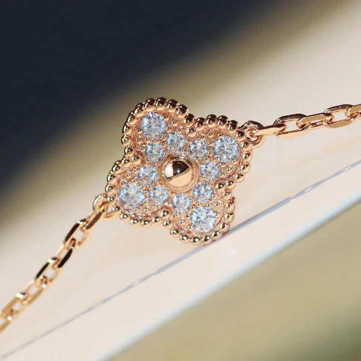 ¡®Twinkle jewelry¡¯CLOVER 20 MOTIFS LASER DIAMOND NECKLACE
