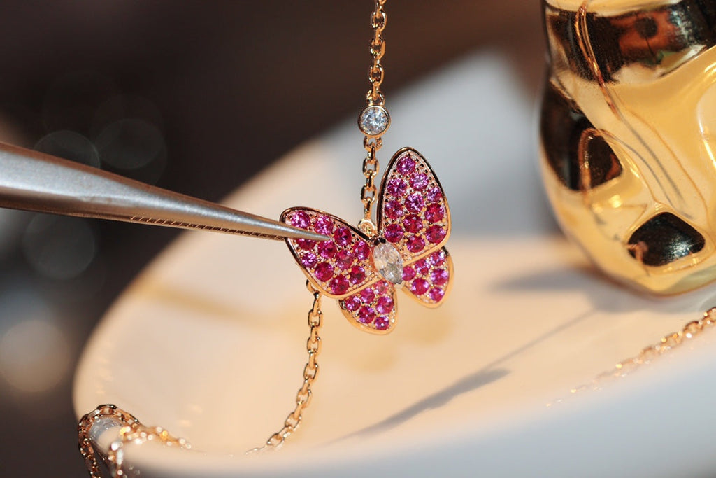 ¡®Twinkle jewelry¡¯BUTTERFLY RED DIAMOND ROSE GOLD NECKLACE