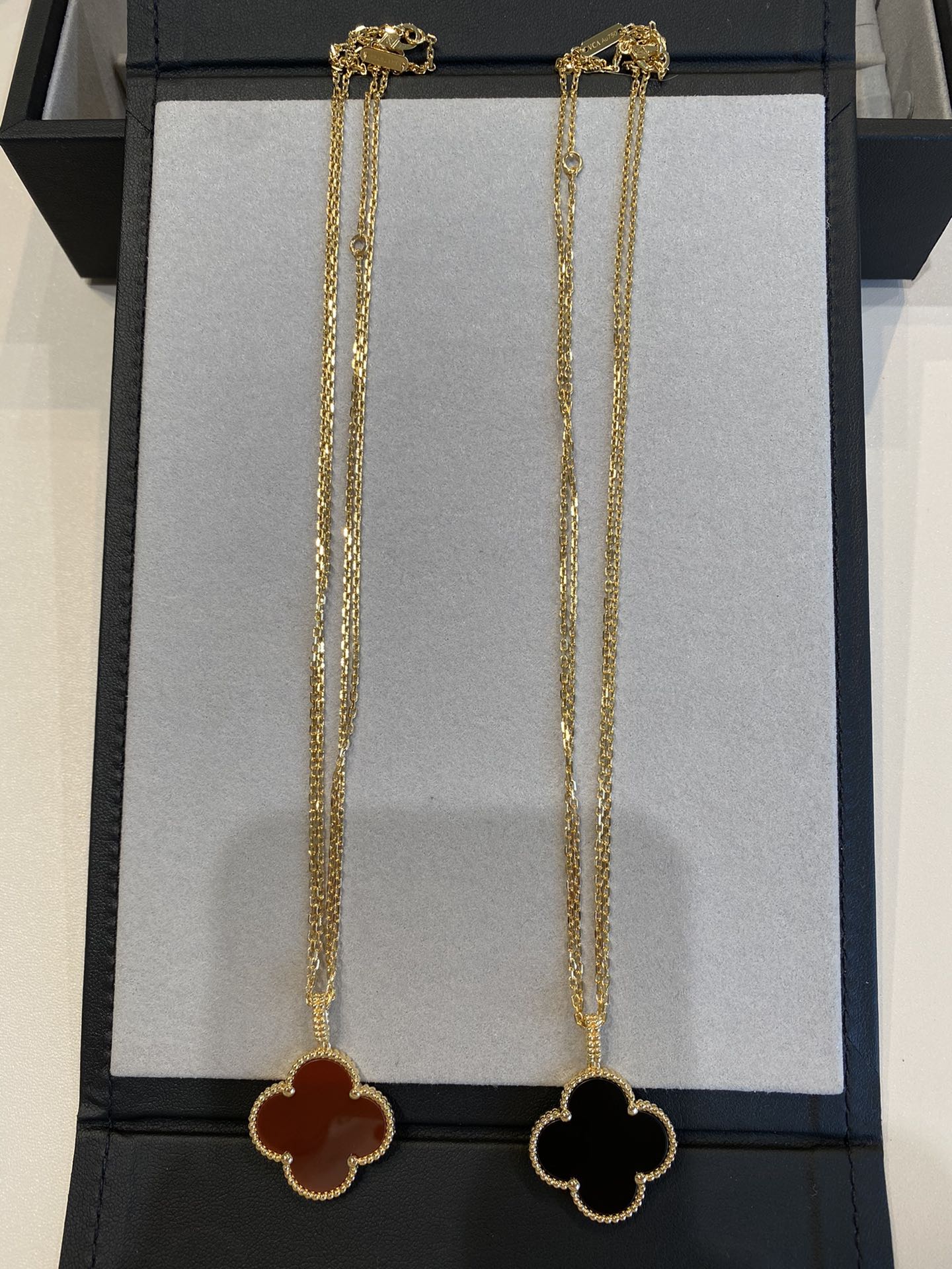 ¡®Twinkle jewelry¡¯CLOVER 25MM NECKLACE GOLD CARNELIAN