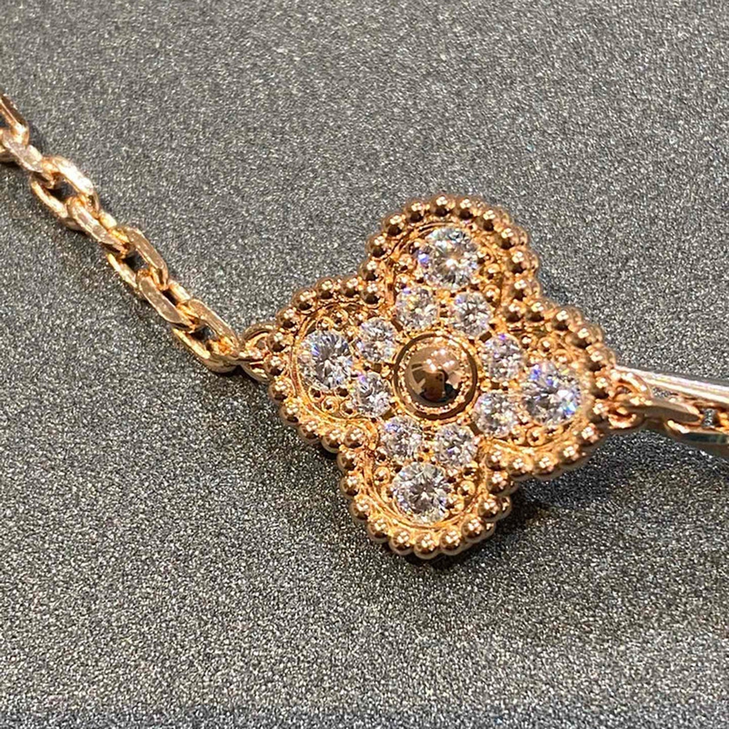 [Twinkle jewelry] New  CLOVER 5 MOTIF FULL DIAMOND BRACELET COLLECTION