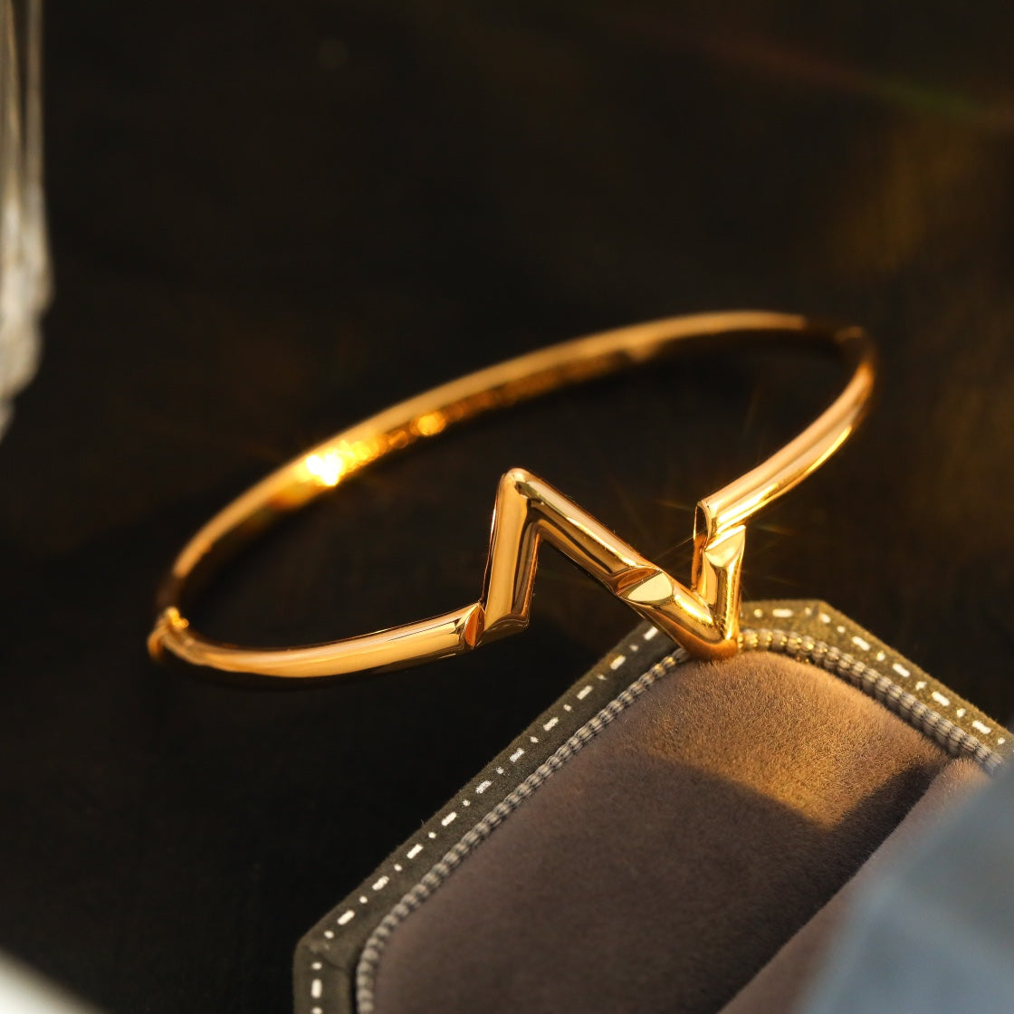 ¡®Twinkle jewelry¡¯VOLTE UPSITE DOWN BRACELET