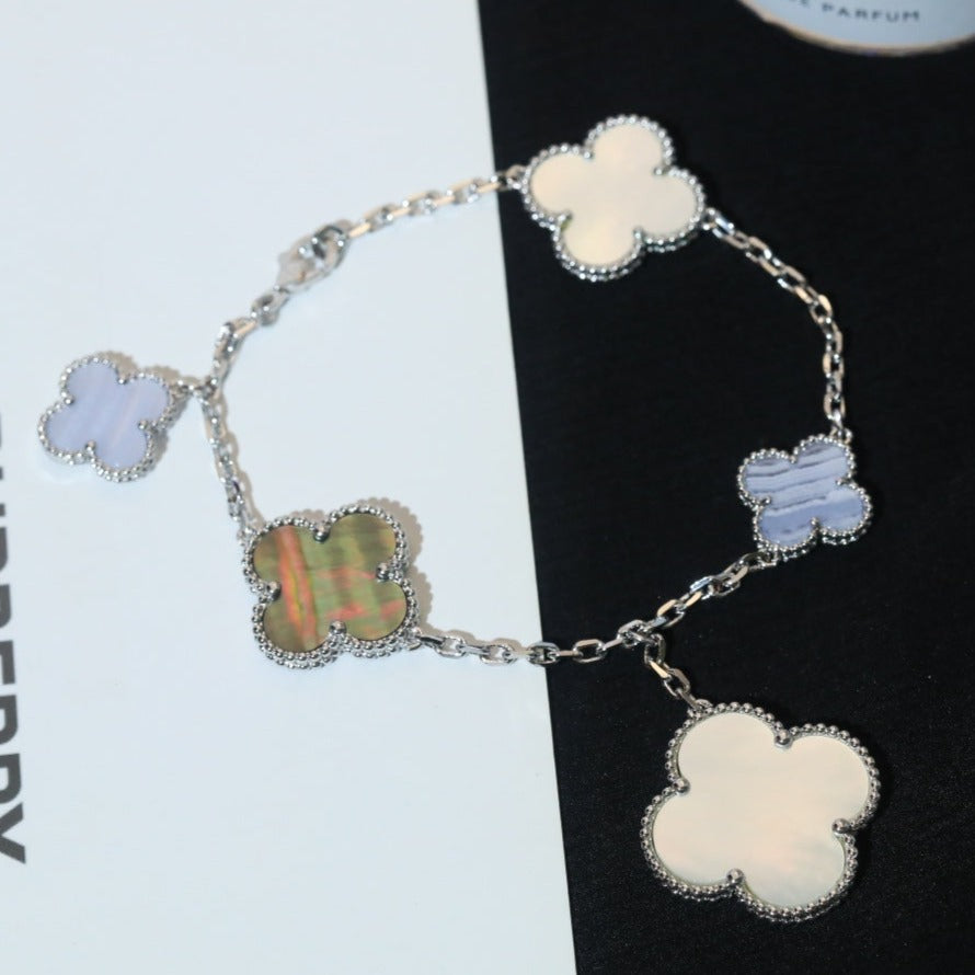 ¡®Twinkle jewelry¡¯CLOVER BRACELET 5 MOTIFS MOP CHALCEDONY SILVER