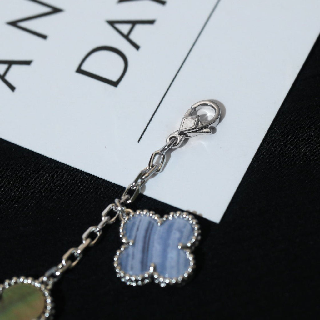 ¡®Twinkle jewelry¡¯CLOVER BRACELET 5 MOTIFS MOP CHALCEDONY SILVER