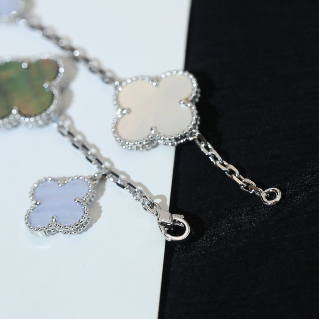 ¡®Twinkle jewelry¡¯CLOVER BRACELET 5 MOTIFS MOP CHALCEDONY SILVER