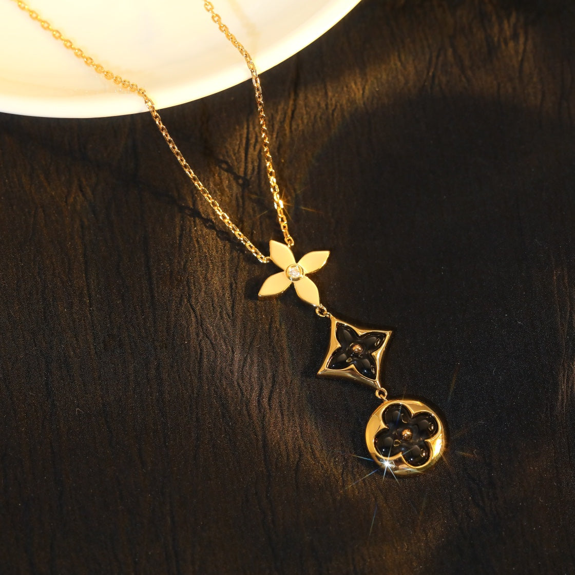 ¡®Twinkle jewelry¡¯STAR AND SUN ONYX PINK GOLD NECKLACE