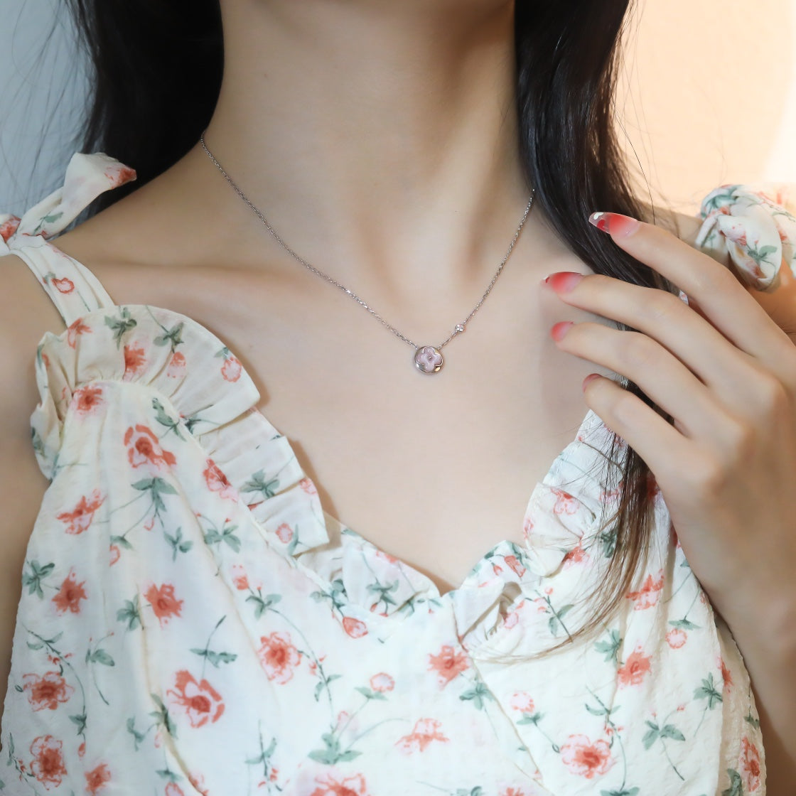 ¡®Twinkle jewelry¡¯SUN PEDANT PINK GOLD 1 DIAMOND NECKLACE