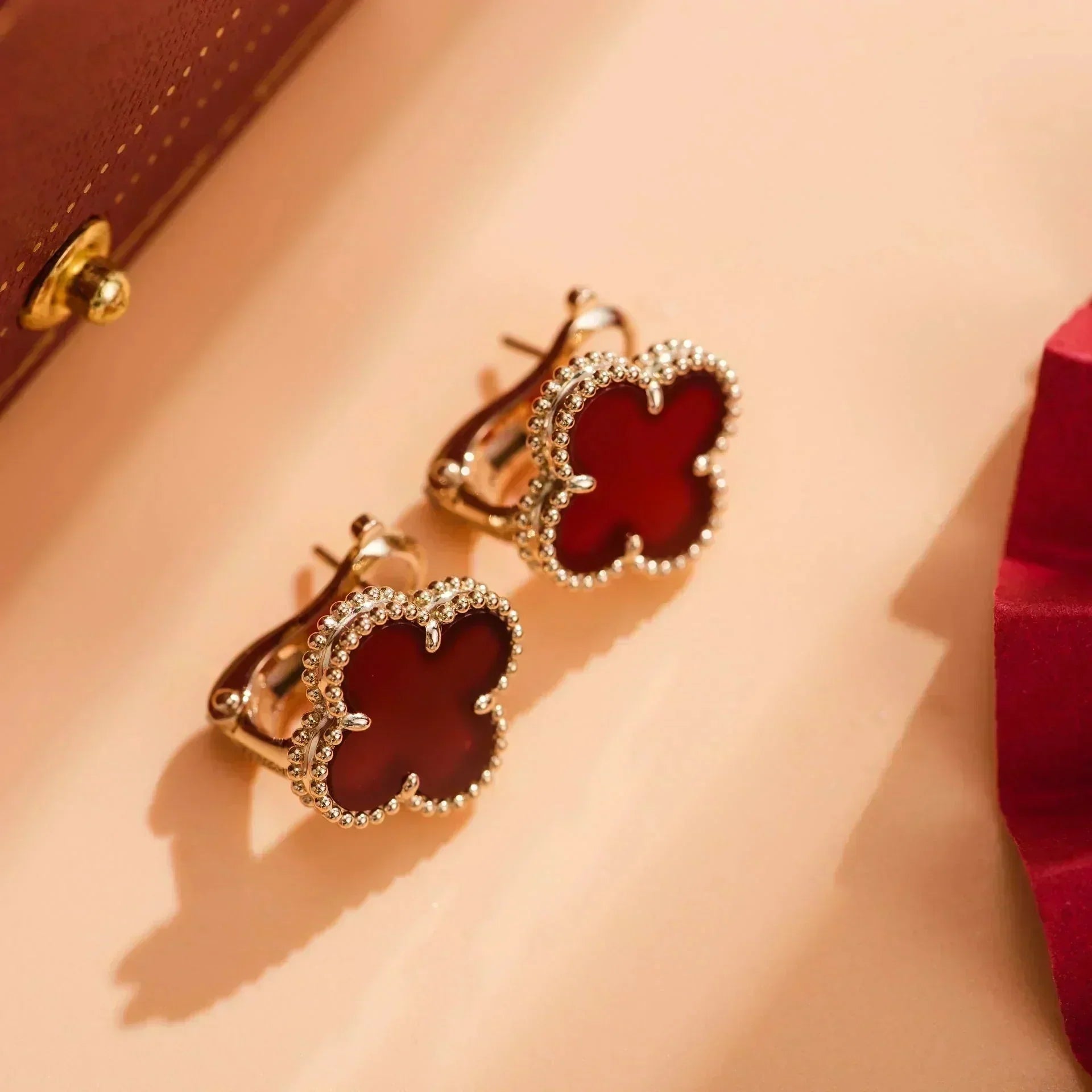 ¡®Twinkle jewelry¡¯CLOVER MEDIUM 1 MOTIFS CARNELIAN  EARRINGS