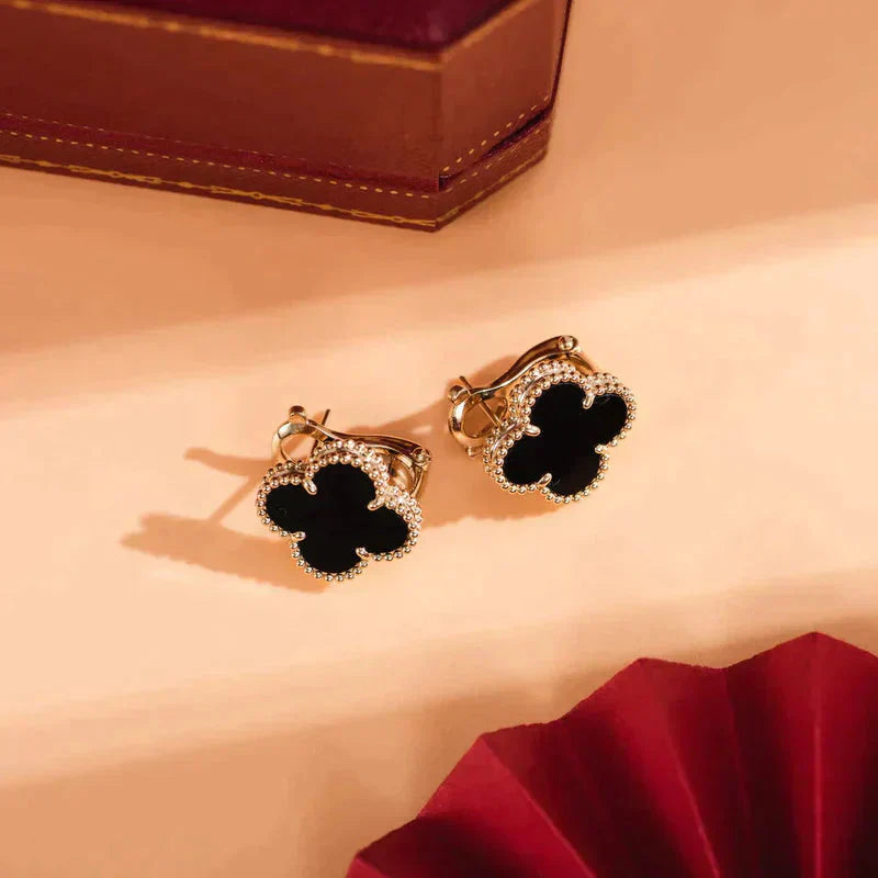 ¡®Twinkle jewelry¡¯CLOVER MEDIUM 1 MOTIFS  ONYX STUD EARRINGS