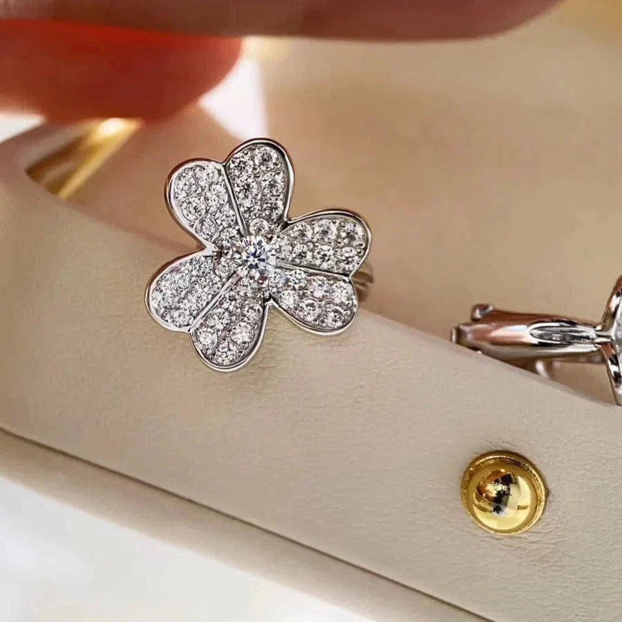 ¡®Twinkle jewelry¡¯CLOVER COMOS DIAMOND EARRINGS SILVER