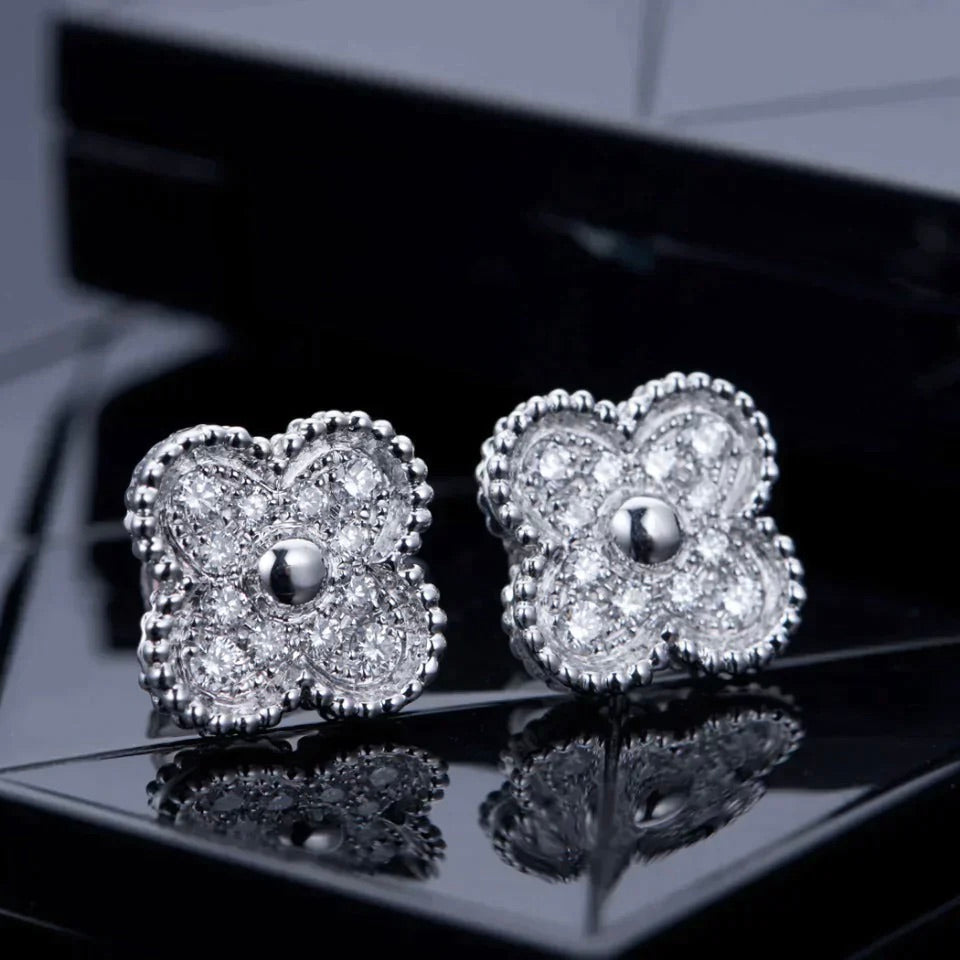 ¡®Twinkle jewelry¡¯CLOVER 1 MOTIFS DIAMOND STUD EARRINGS SILVER