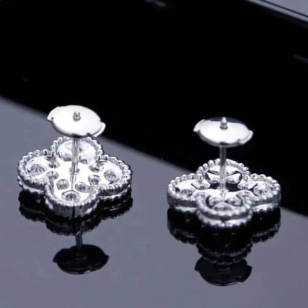 ¡®Twinkle jewelry¡¯CLOVER 1 MOTIFS DIAMOND STUD EARRINGS SILVER
