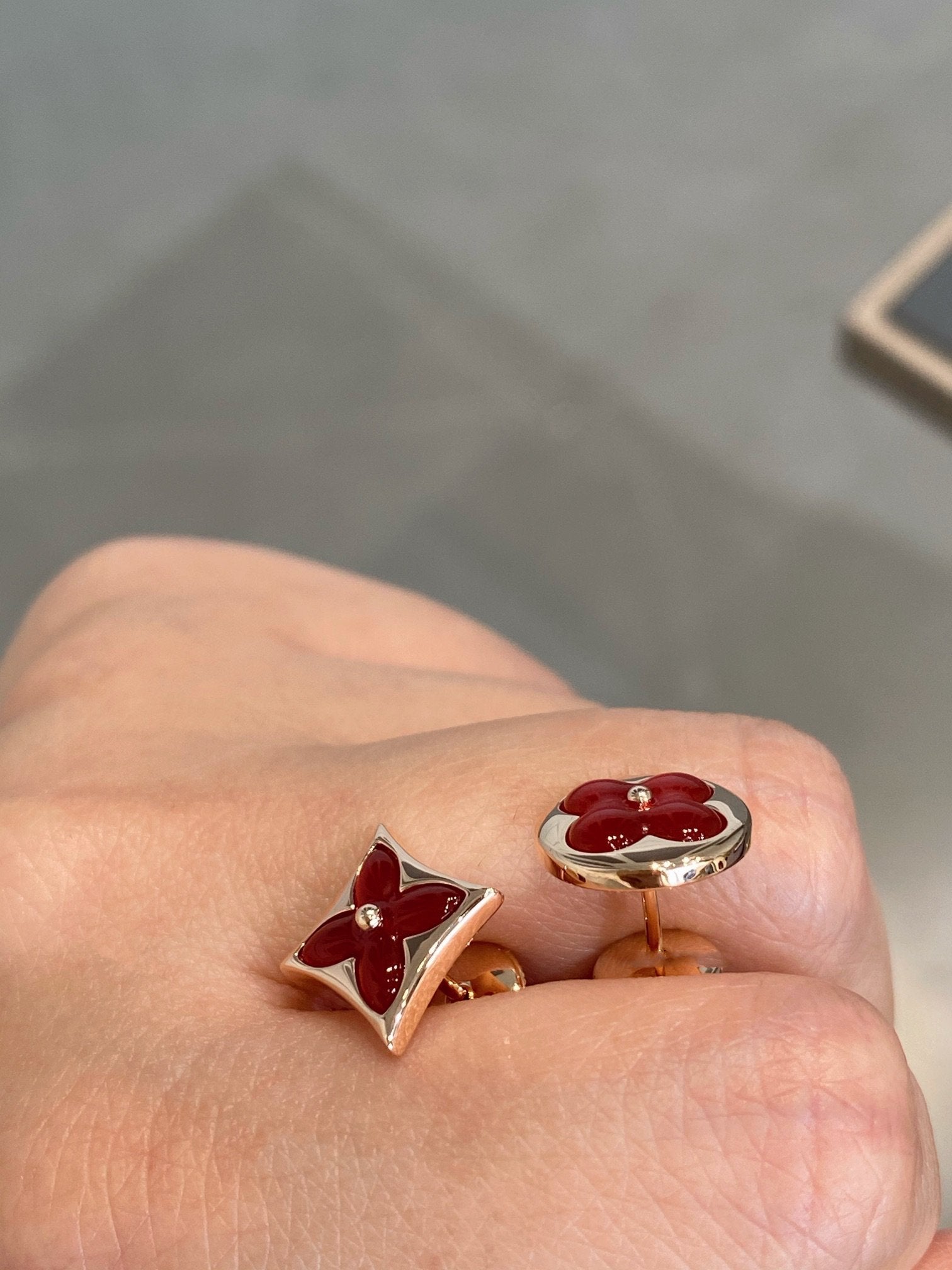 ¡®Twinkle jewelry¡¯STAR AND SUN PINK GOLD CARNELIAN STUD EARRINGS