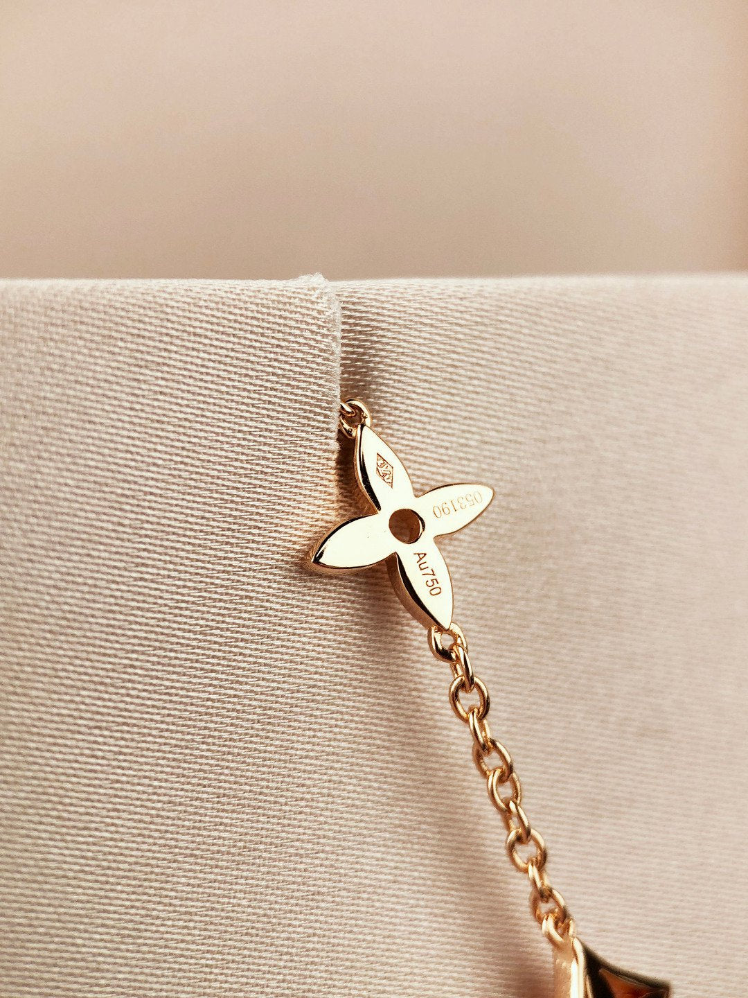 ¡®Twinkle jewelry¡¯STAR AND SUN 7 MOTIFS GOLD BRACELET
