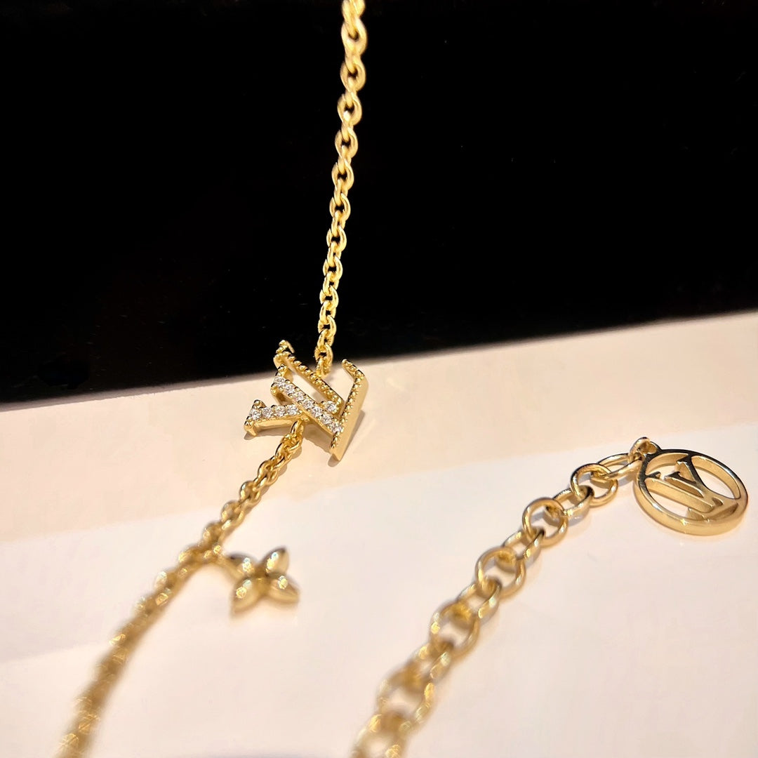 ¡®Twinkle jewelry¡¯LOGO STAR MOTIF GOLD BRACELET