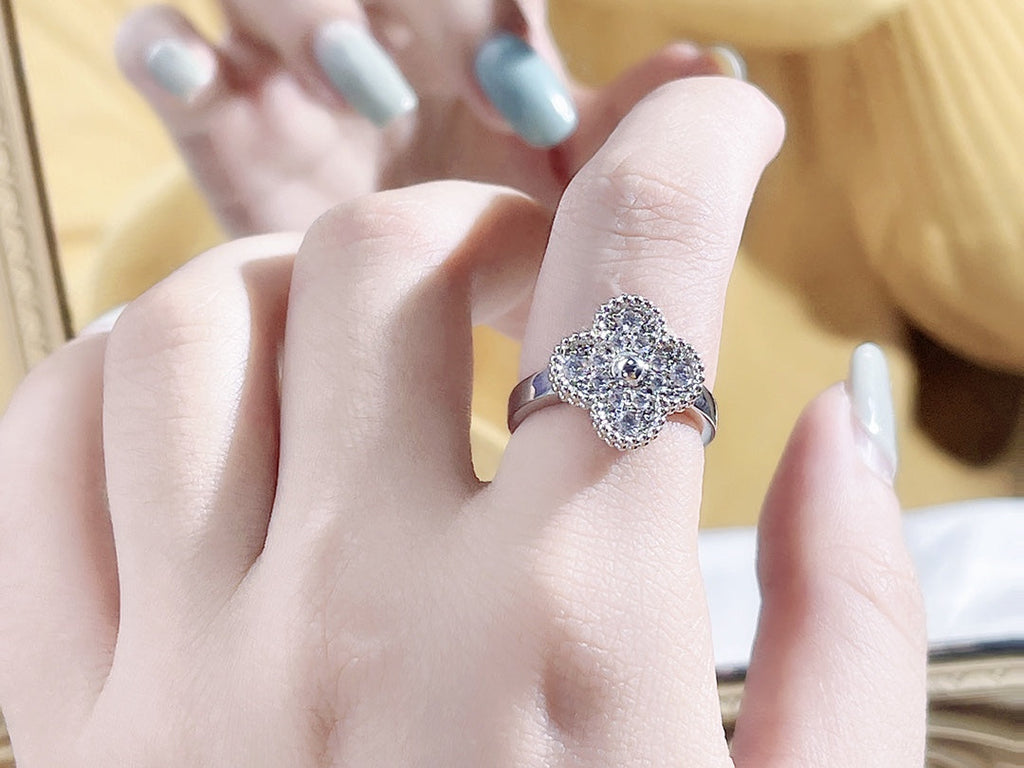 ¡®Twinkle jewelry¡¯CLOVER DIAMOND RING