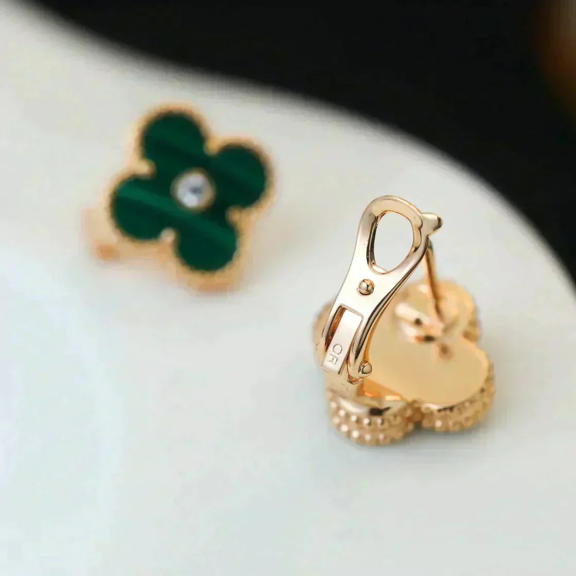 ¡®Twinkle jewelry¡¯CLOVER MEDIUM 1 MOTIFS MALACHITE DIAMOND EARRINGS