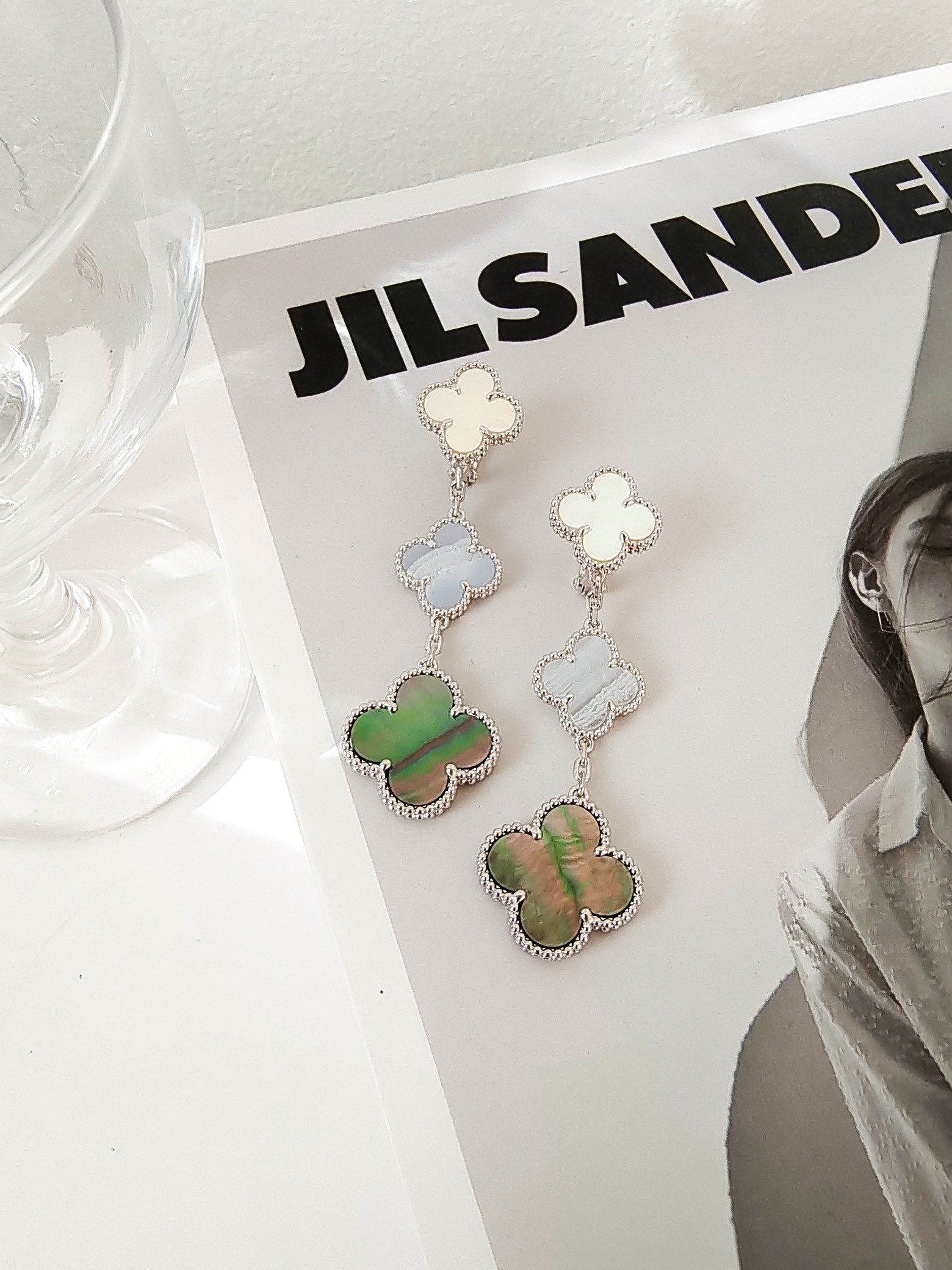 ¡®Twinkle jewelry¡¯CLOVER 3 MOTIFS CHALCEDONY DARK MOP SILVER EARRINGS