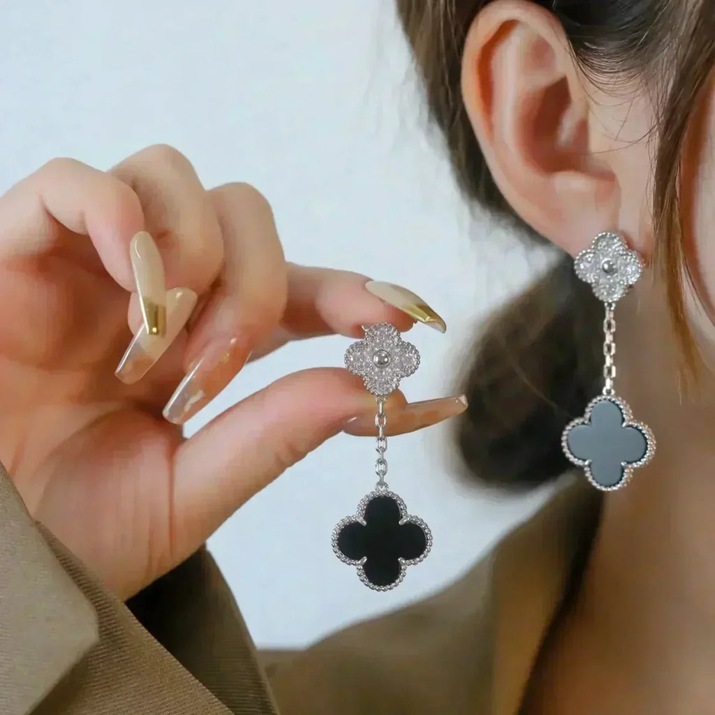 ¡®Twinkle jewelry¡¯CLOVER 2 MOTIFS  DIAMOND ONYX EARRINGS SILVER