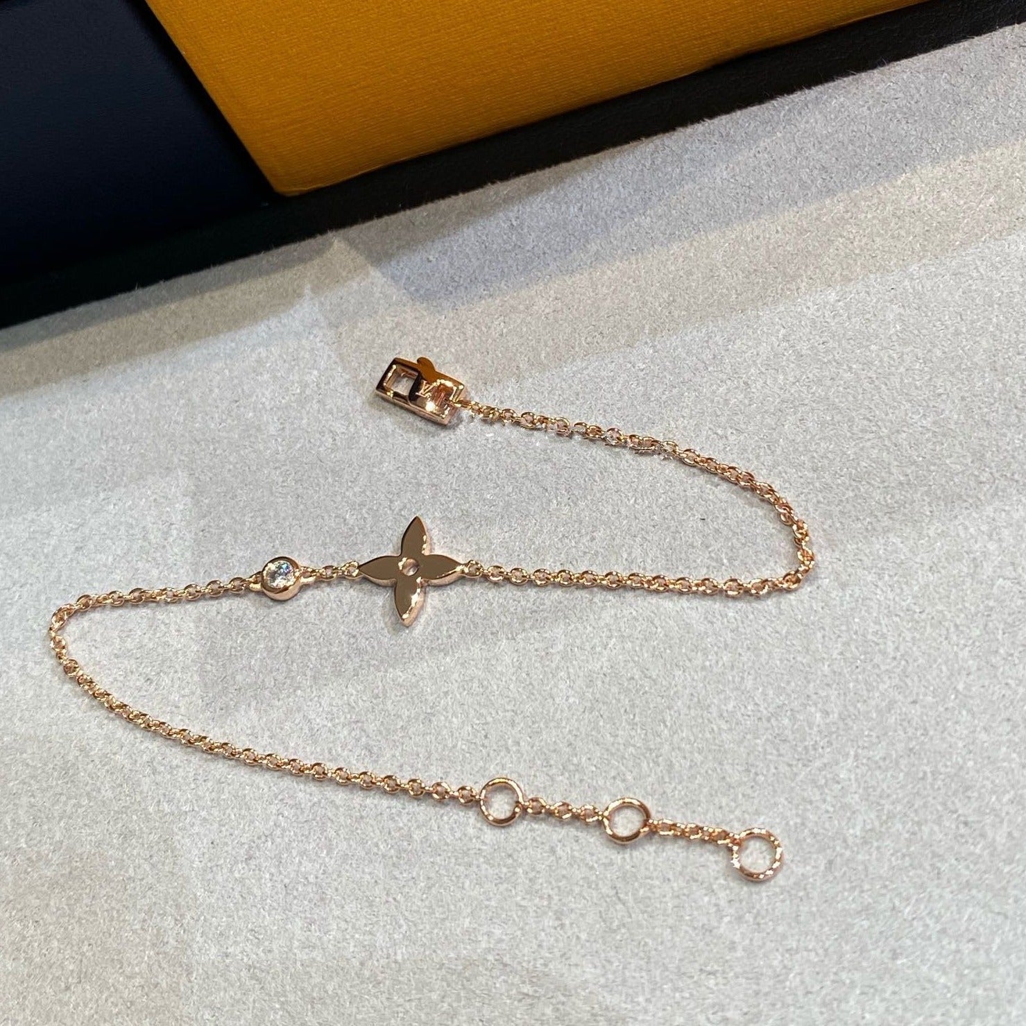 ¡®Twinkle jewelry¡¯STAR DIAMOND PINK GOLD BRACELET