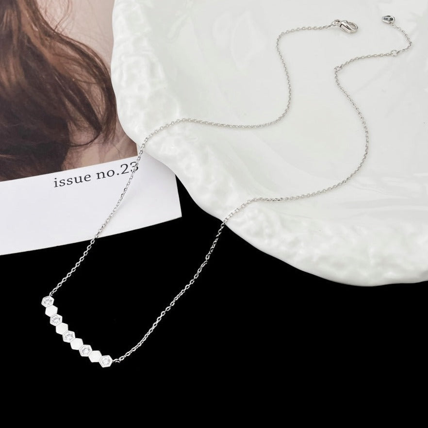 ¡®Twinkle jewelry¡¯BEE MY LOVE DIAMOND NECKLACE