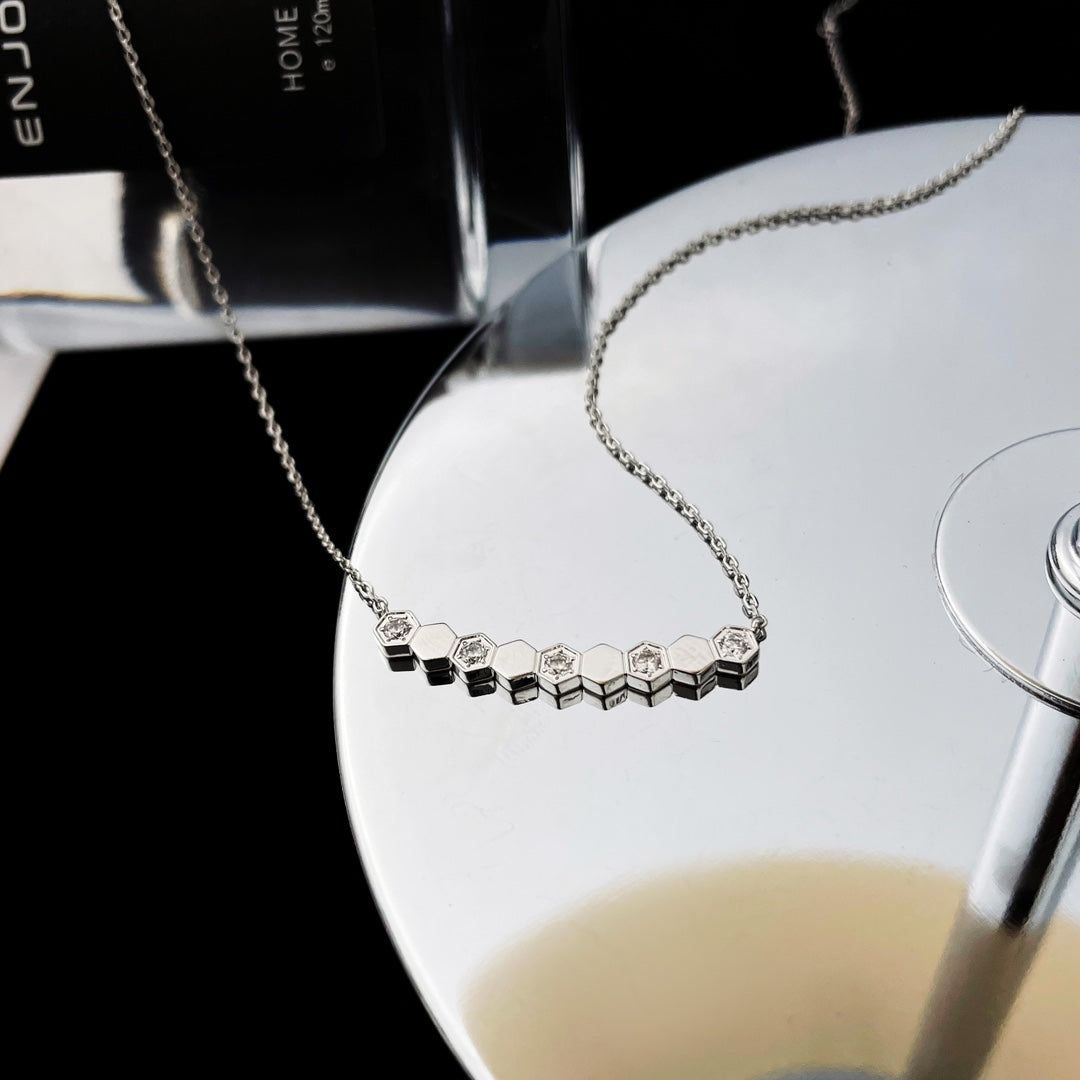 ¡®Twinkle jewelry¡¯BEE MY LOVE DIAMOND NECKLACE